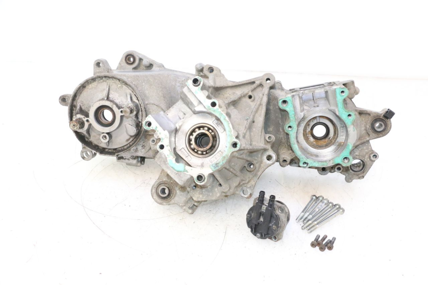 photo de ONDERKANT MOTORBLOK PEUGEOT VIVACITY 50 (2004 - 2009) - Detail van het onderdeel