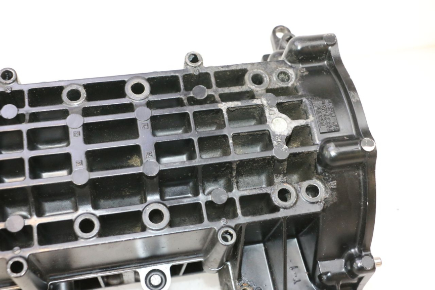 photo de ONDERSTE MOTORKAST YAMAHA WAVE RUNNER GP R 1200 (2000 - 2003) - Overzicht