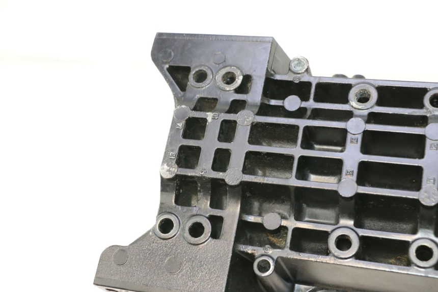 photo de ONDERSTE MOTORKAST YAMAHA WAVE RUNNER GP R 1200 (2000 - 2003) - Bevestigingspunten
