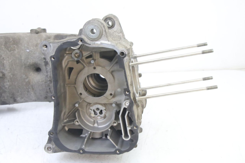 photo de ONDERKANT MOTORBLOK YAMAHA X-MAX XMAX 125 (2010 - 2013) - Kenmerkende details