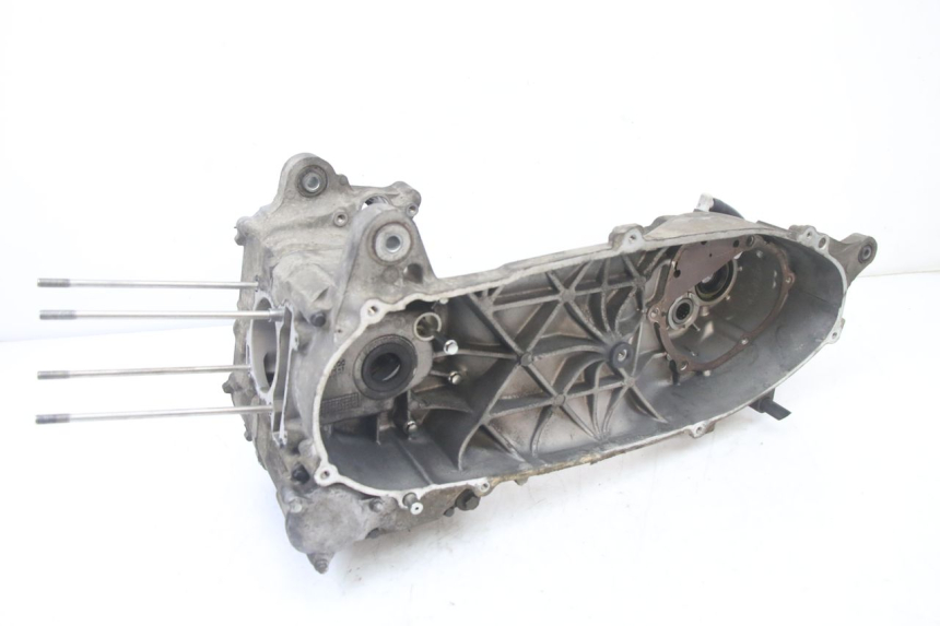 photo de ONDERKANT MOTORBLOK YAMAHA X-MAX XMAX 125 (2010 - 2013) - Bevestigingspunten