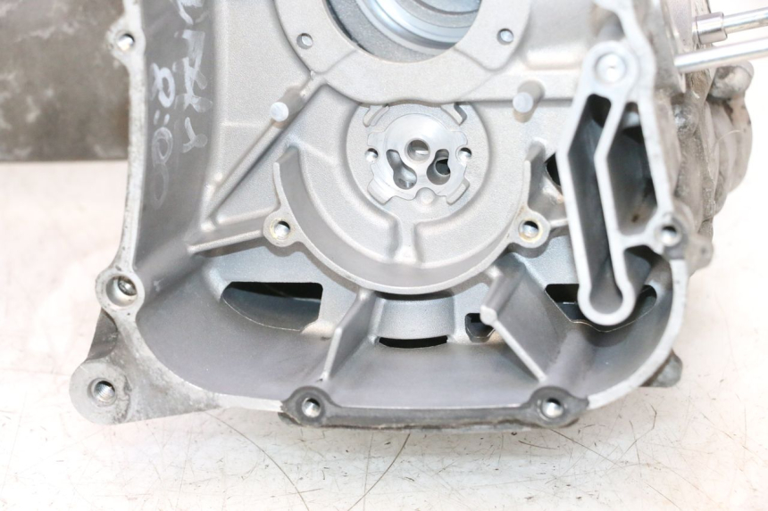 photo de ONDERKANT MOTORBLOK YAMAHA XMAX X-MAX 125 (2006 - 2009) - Hoofdaanzicht