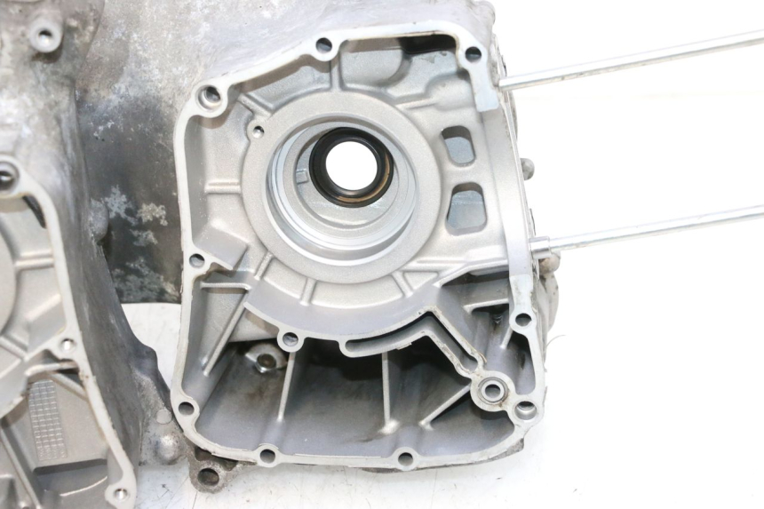 photo de ONDERKANT MOTORBLOK YAMAHA XMAX X-MAX 125 (2006 - 2009) - Overzicht