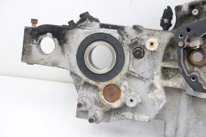photo de ONDERKANT MOTORBLOK BUELL XB12R XB 12 R 1200 (2004 - 2010) - Bevestigingspunten