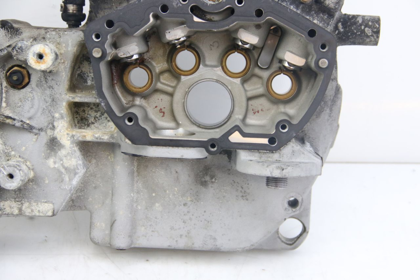 photo de ONDERKANT MOTORBLOK BUELL XB12R XB 12 R 1200 (2004 - 2010) - Staat van het oppervlak