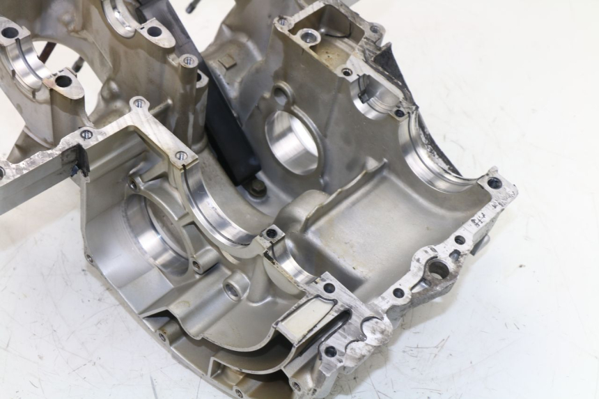 photo de ONDERKANT MOTORBLOK YAMAHA XJS DIVERSION 600 (1997 - 1999) - Detailaanzicht