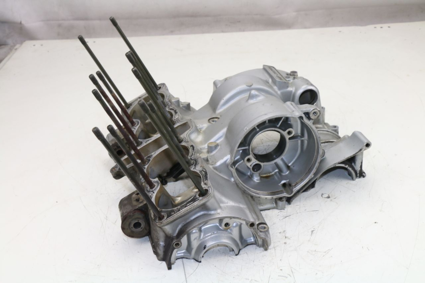 photo de ONDERKANT MOTORBLOK YAMAHA XJS DIVERSION 600 (1997 - 1999) - Alternatieve hoek