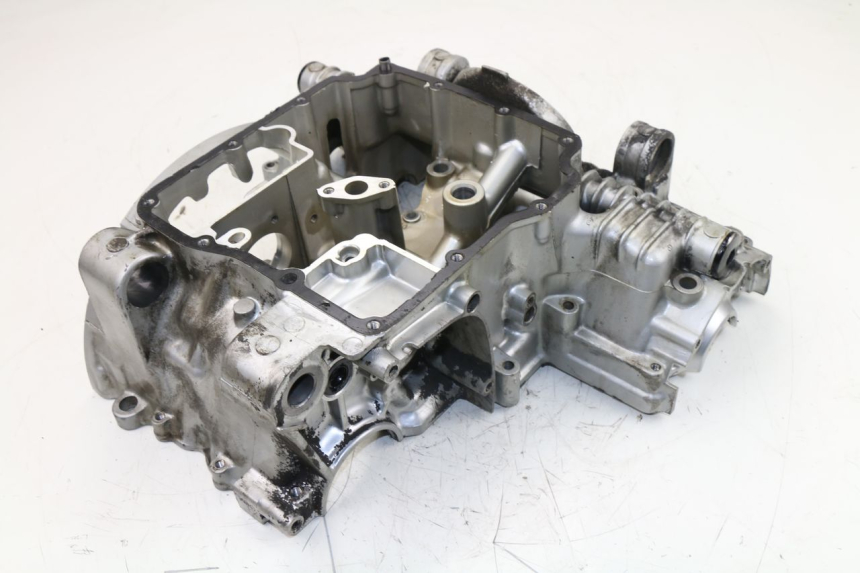 photo de ONDERKANT MOTORBLOK YAMAHA XJS DIVERSION 600 (1997 - 1999) - Staat van het oppervlak