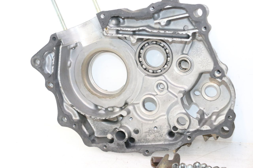 photo de ONDERSTE MOTORKAST SMC XROAD 150 - Alternatieve hoek
