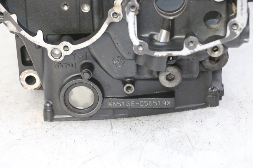 photo de ONDERKANT MOTORBLOK YAMAHA FZ1 FAZER 1000 (2007 - 2009) - Bevestigingspunten