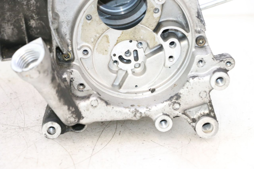 photo de ONDERKANT MOTORBLOK YAMAHA YP MAJESTY 125 (1998 - 2001) - Kenmerkende details