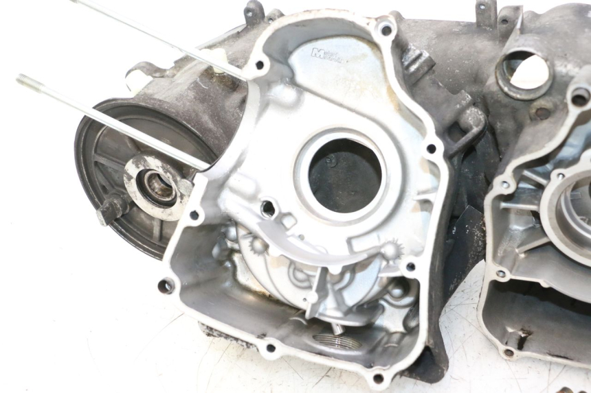 photo de ONDERKANT MOTORBLOK YAMAHA YP MAJESTY 125 (1998 - 2001) - Focus op structuur
