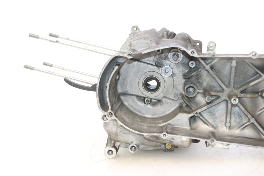 photo de ONDERSTE MOTORKAST YAMAHA YP MAJESTY 125 (2007 - 2010) - Visuele inspectie