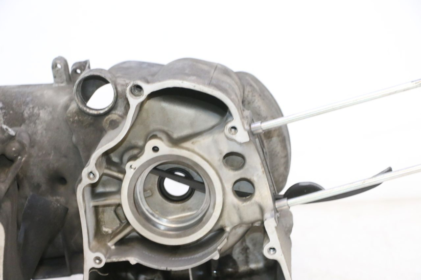 photo de ONDERSTE MOTORKAST YAMAHA YP MAJESTY 125 (2007 - 2010) - Hoofdaanzicht