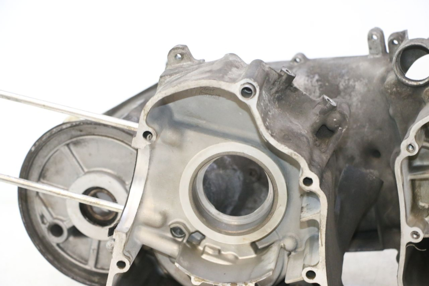 photo de ONDERSTE MOTORKAST YAMAHA YP MAJESTY 125 (2007 - 2010) - Detail van het onderdeel