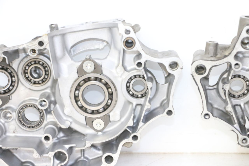 photo de ONDERKANT MOTORBLOK YAMAHA YZ-F YZF 250 (2014 - 2018) - Detail van het onderdeel