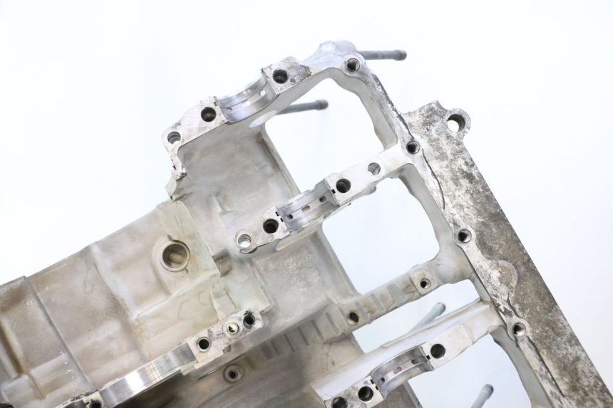 photo de ONDERSTE MOTORKAST YAMAHA YZF R GENESIS 750 (1993 - 1998) - Detail van het onderdeel