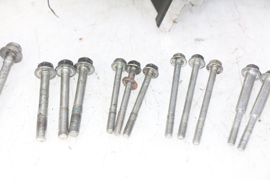 photo de ONDERKANT MOTORBLOK YAMAHA YZF R1 1000 (2007 - 2008) - Zoom op kwaliteit