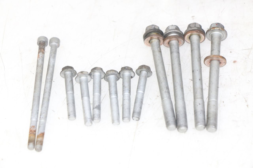 photo de ONDERKANT MOTORBLOK KAWASAKI Z 750 (2007 - 2013) - Detail van het onderdeel