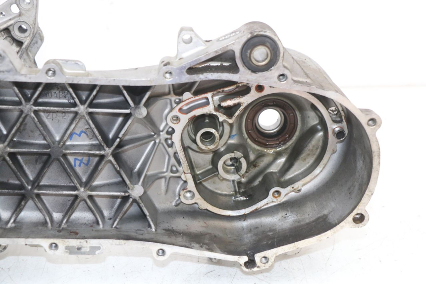 photo de ONDERKANT MOTORBLOK PIAGGIO ZIP 2T 50 (2009 - 2019) - Bevestigingspunten