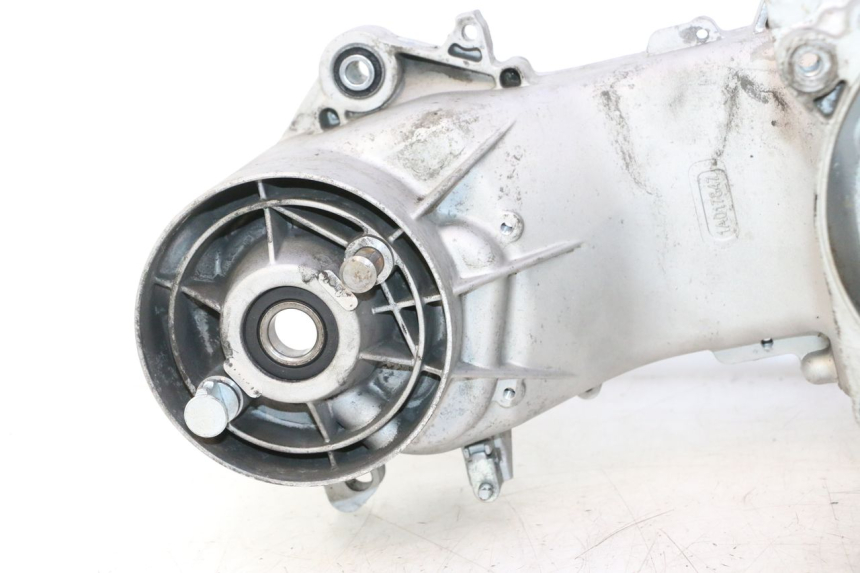 photo de ONDERSTE MOTORKAST PIAGGIO ZIP IGET 4T 50 (2021 - 2023) - Alternatieve hoek