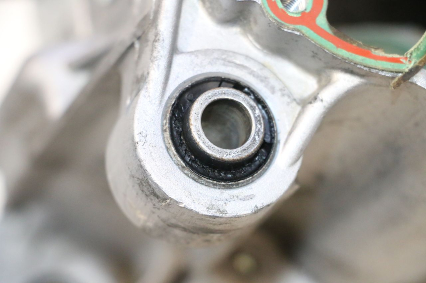 photo de ONDERSTE MOTORKAST PIAGGIO ZIP IGET 4T 50 (2021 - 2023) - Andere kijkhoek