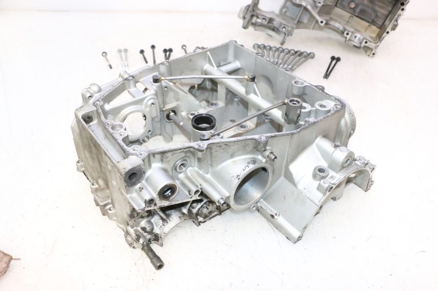 photo de ONDERSTE MOTORKAST KAWASAKI ZX-6R ZX6R 600 (2000 - 2002) - Visuele inspectie