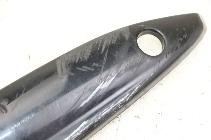 photo de UITLAATDEKSEL PEUGEOT STREETZONE I NAKED 2T 50 (2018 - 2020) - Detail van het onderdeel