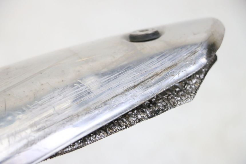 photo de UITLAATDEKSEL PIAGGIO VESPA S 2T 50 (2007 - 2014) - Zoom op gebruiksstaat