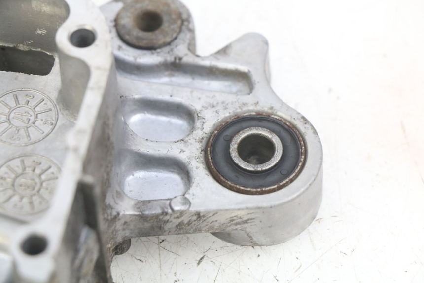 photo de RECHTER MOTORDEKSEL KYMCO AGILITY 16+ 4T 50 (2018 - 2023) - Zoom op gebruiksstaat