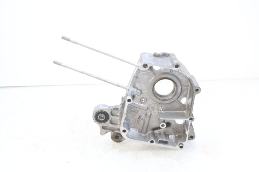 photo de RECHTER MOTORDEKSEL KYMCO AGILITY 16+ 4T 50 (2018 - 2023) - Technische close-up