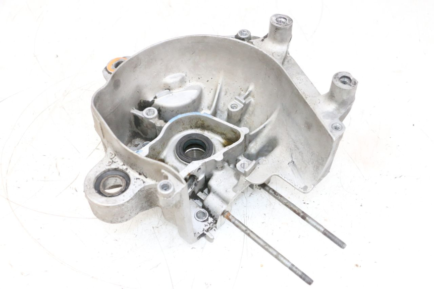 photo de RECHTER MOTORDEKSEL MBK BOOSTER SPIRIT NAKED 50 (2004 - 2017) - Detailaanzicht