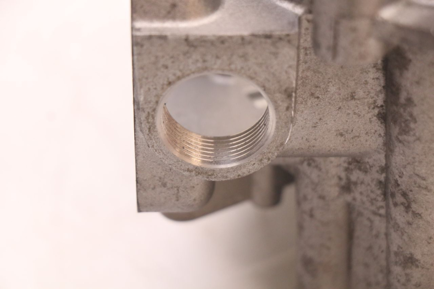 photo de RECHTER MOTORDEKSEL PEUGEOT E-VIVACITY 1 (2012 - 2018) - Staat van het oppervlak