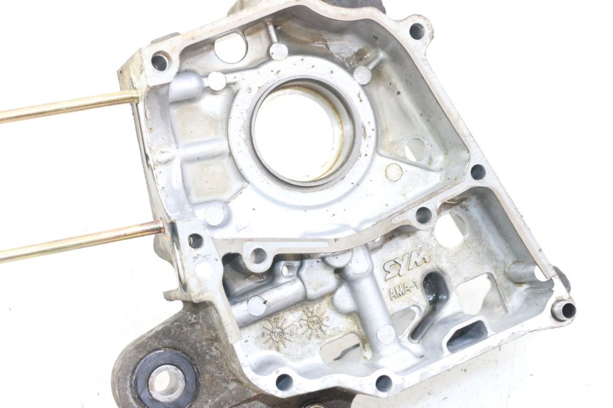 photo de RECHTER MOTORDEKSEL SYM FIDDLE 2 50 (2008 - 2013) - Andere kijkhoek