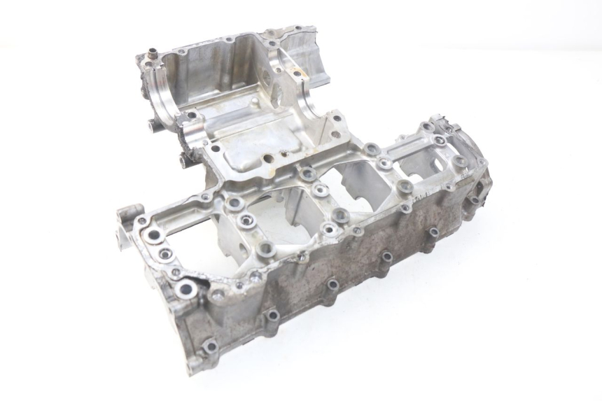 photo de RECHTER MOTORDEKSEL SUZUKI GSX-R GSXR 600 (2001 - 2003) - Zoom op gebruiksstaat