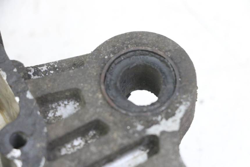 photo de RECHTER MOTORDEKSEL KYMCO DINK 4T 50 (2007 - 2018) - Andere kijkhoek