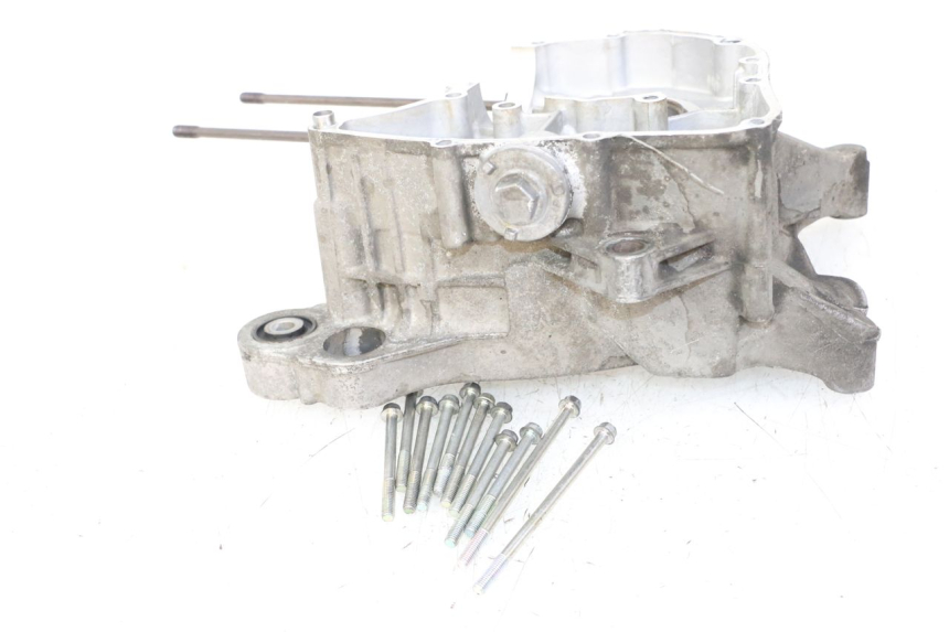 photo de RECHTER MOTORKAP MBK MW TRYPTIK 125 (2014 - 2016) - Zoom op gebruiksstaat