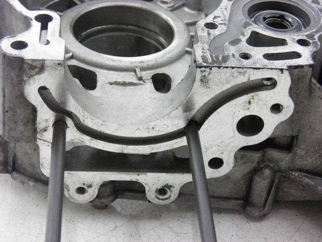 photo de RECHTS MOTORDEKSEL PEUGEOT SATELIS 125 (2010 - 2012) - Overzicht