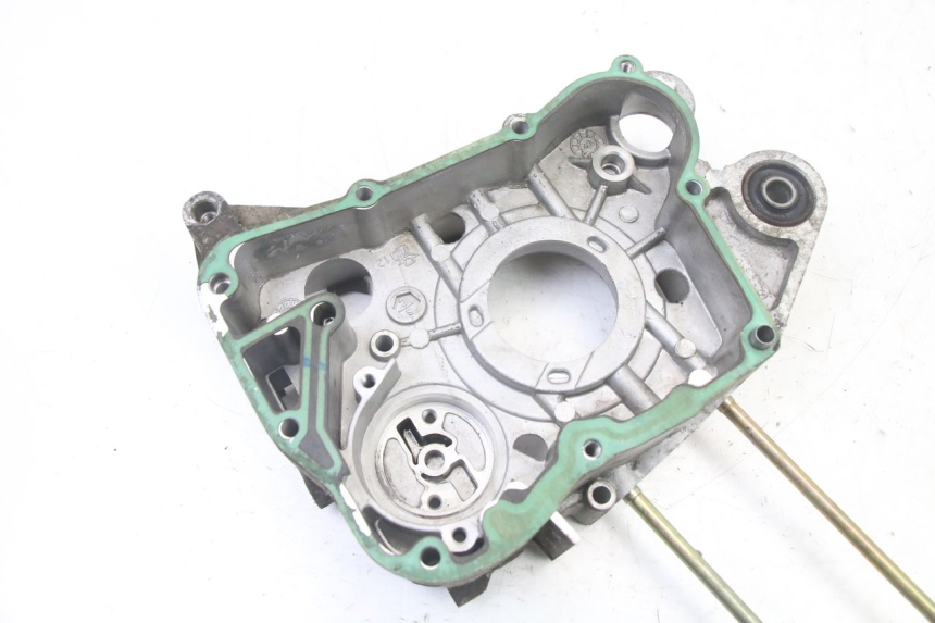 photo de RECHTER MOTORDEKSEL PEUGEOT VIVACITY 125 (2010 - 2017) - Zoom op gebruiksstaat