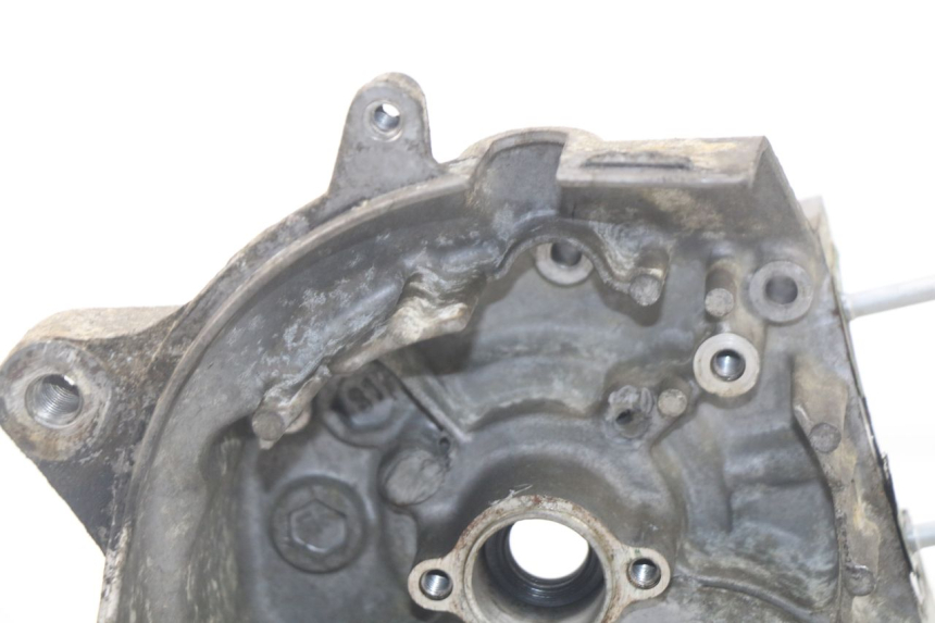 photo de RECHTER MOTORDEKSEL HONDA SCV LEAD 100 (2003 - 2007) - Andere kijkhoek