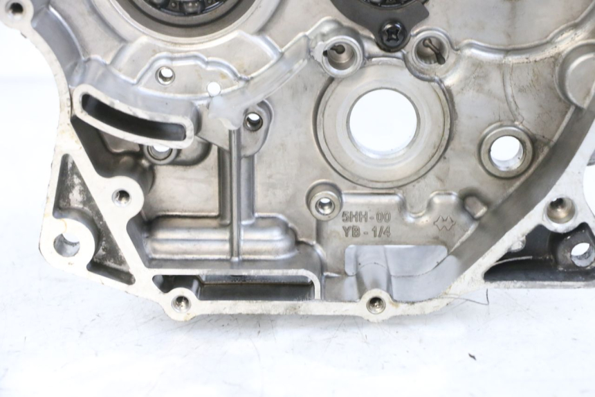 photo de RECHTER MOTORDEKSEL YAMAHA TTR 125 (2000 - 2020) - Bevestigingspunten