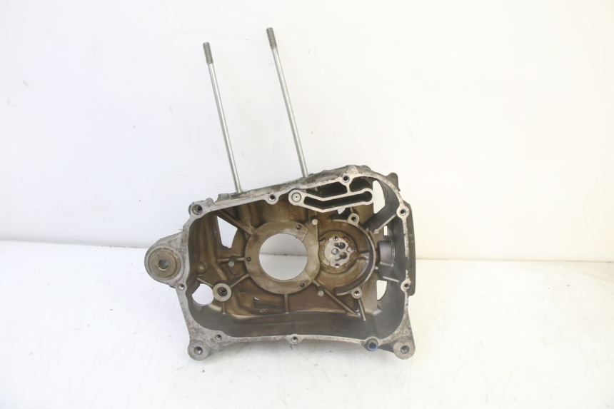 photo de RECHTER MOTORDEKSEL YAMAHA XMAX X-MAX 125 (2006 - 2009) - Detail van het onderdeel