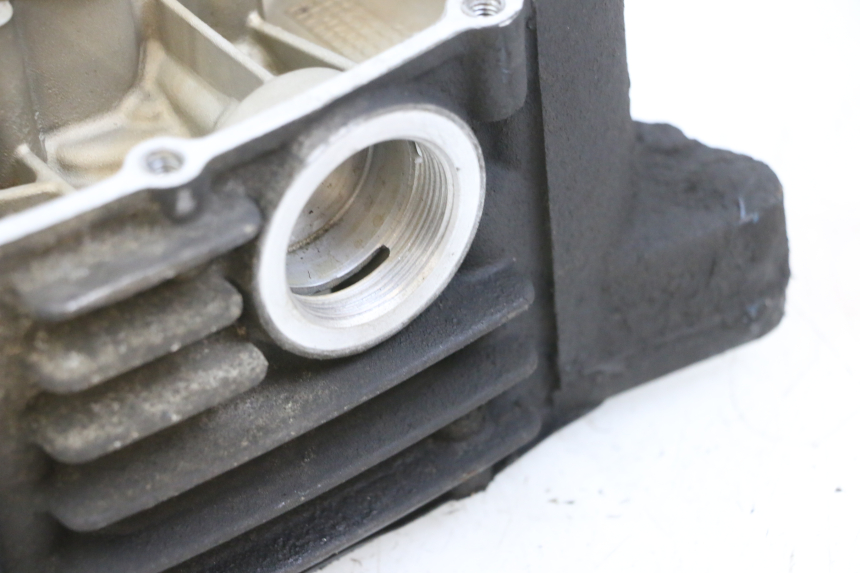 photo de RECHTER MOTORKAP YAMAHA X-MAX XMAX 125 (2010 - 2013) - Bevestigingspunten