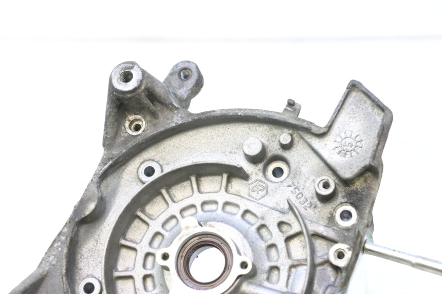photo de RECHTE MOTORKAP PIAGGIO X9 EVOLUTION 125 (2003 - 2007) - Detail van het onderdeel