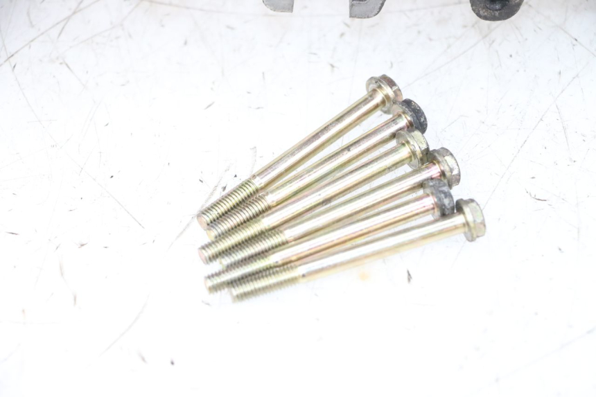 photo de LINKER MOTORKAP PEUGEOT KISBEE 2T 50 (2010 - 2017) - Focus op structuur