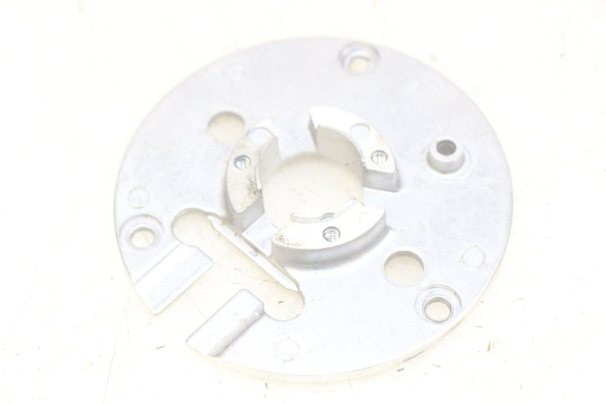 photo de STATORBEHUIZING PEUGEOT XP6 50 (2006 - 2011) - Hoofdaanzicht