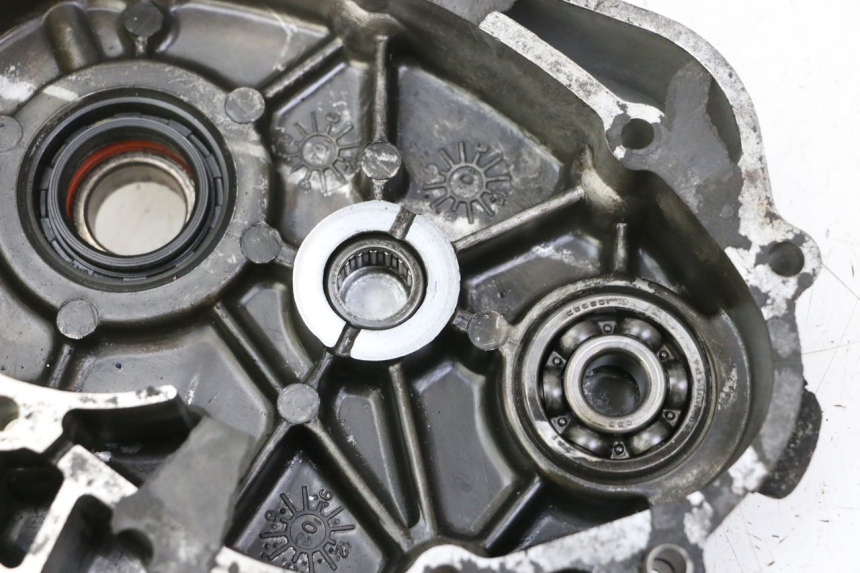 photo de WIELAANDRIJFKAST KYMCO GRAND DINK 125 (2002 - 2007) - Bevestigingspunten