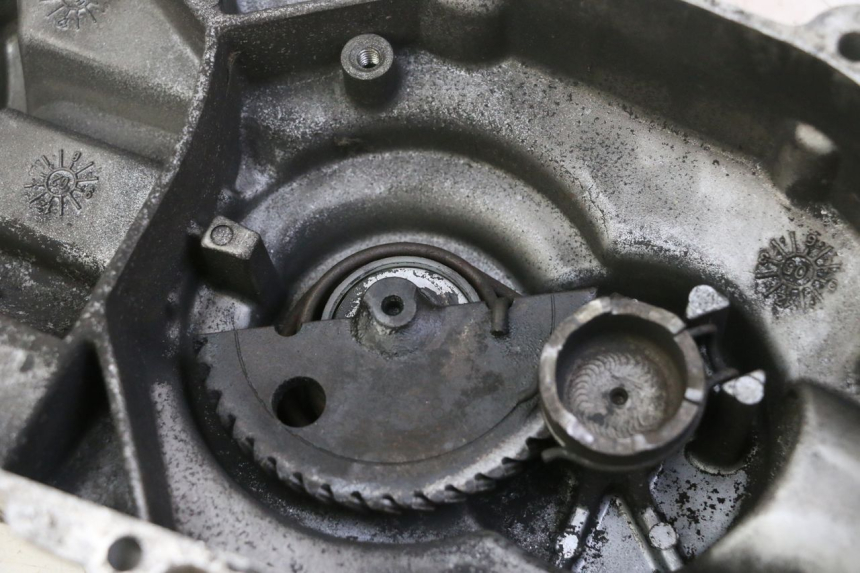 photo de VARIATORKAP KYMCO GRAND DINK 125 (2008 - 2014) - Zoom op gebruiksstaat