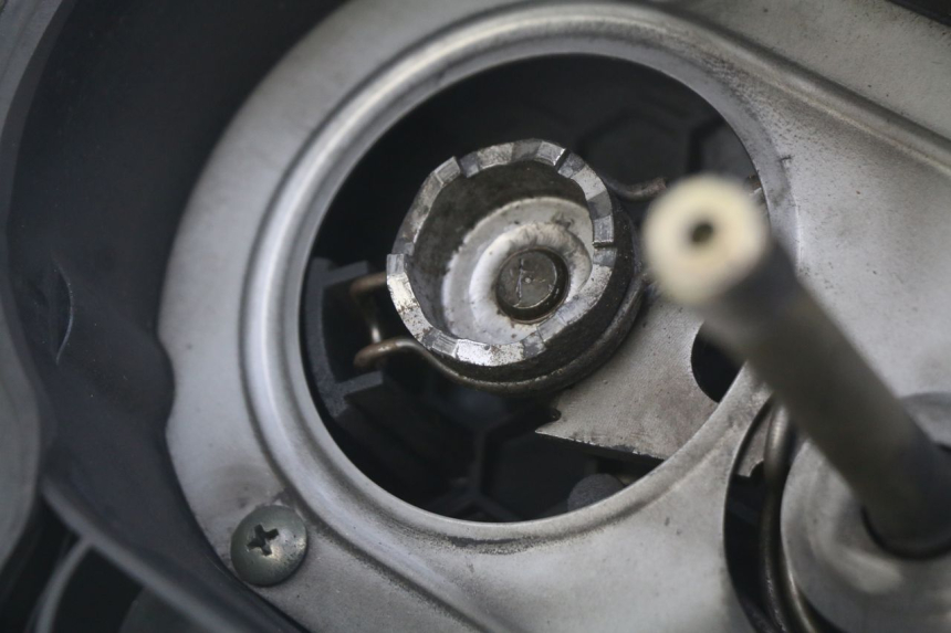 photo de VARIATORKAP KYMCO SENTO 100 (2008 - 2013) - Zoom op gebruiksstaat