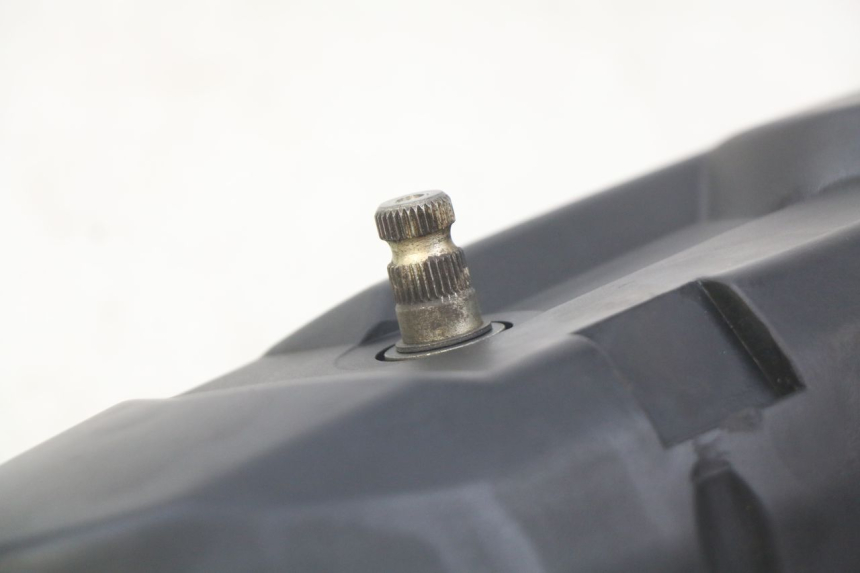 photo de VARIATORKAP KYMCO SENTO 100 (2008 - 2013) - Bevestigingspunten